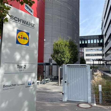 Lidl-Gründer Dieter Schwarz offenbar reichster Deutscher - SWR Aktuell