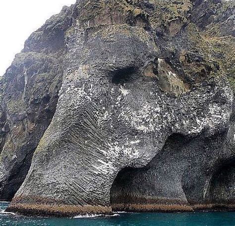 Beautiful elephant mountain in Iceland. | Elephant rock, Elephant, Natural wonders