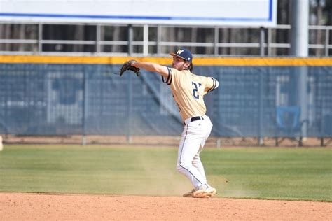 Baseball Drops Game One to Brevard - North Carolina Wesleyan University