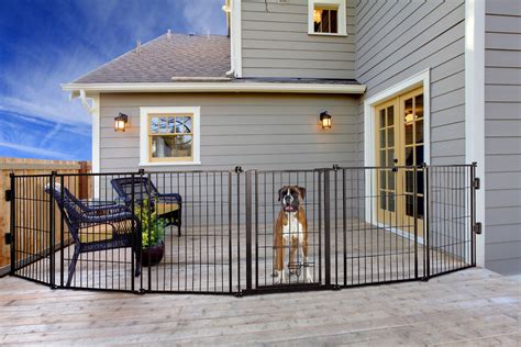 Carlson Pet Products Weatherproof Outdoor Super Pet Gate Black 28" x ...