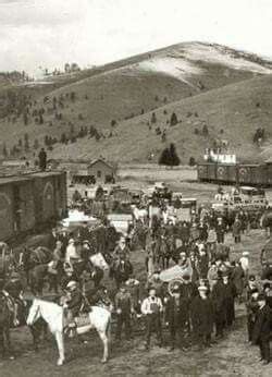 Homesteaders arriving in Mission Valley (caption says Flathead Valley ...