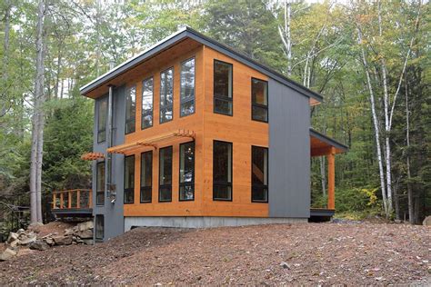 Little Living : Modern Maine Cottage | House design, Modern tiny house, Small house