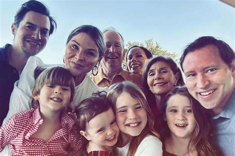 Jenna Bush Hager Shares Bush Family Selfie amid Holiday Celebrations ...