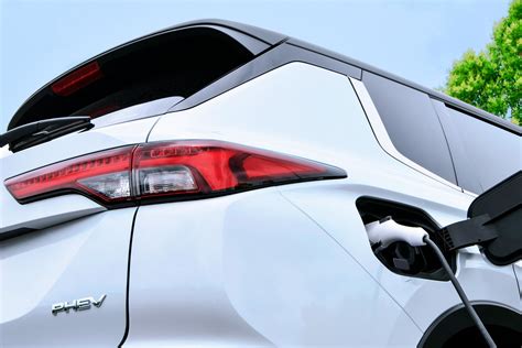 All-New 2023 Mitsubishi Outlander PHEV Teased, It's Going to Be a Very ...