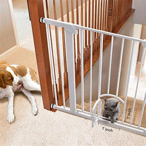 Cumbor 40.6"Auto Close Safety Baby Gate with Arch Cat Door, Extra Wide ...