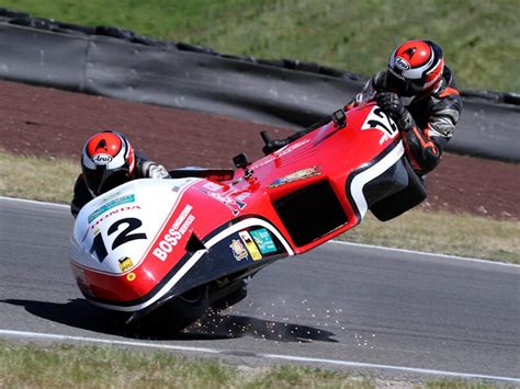 The 160 mph acrobatics of sidecar racing - 'Business Insider' News ...