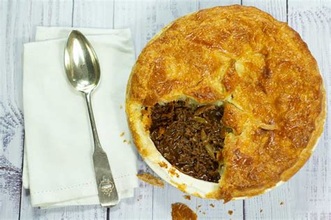 Easy Minced Beef and Onion Pie - Apply to Face Blog