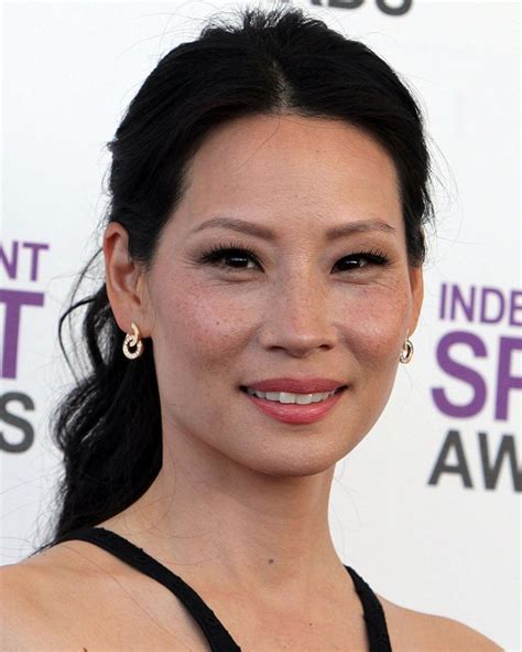 lucy liu Picture 26 - 27th Annual Independent Spirit Awards - Arrivals