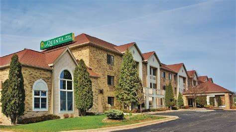 La Quinta Inn & Suites Milwaukee Delafield - Delafield Hotels, Wisconsin - YouTube