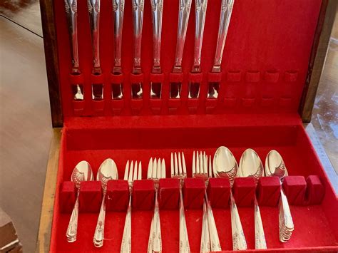 Wm Rogers Silver Flatware 8 Place Settings, Talisman Pattern 48 Pieces Silver Plate, Vintage Art ...