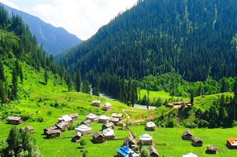 3 Days Tour to Neelum Valley, Sharda, Arang Kel | Blizin.com