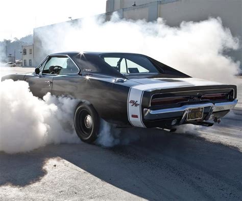 Top Vehicles — Dodge Challenger RT Burnout