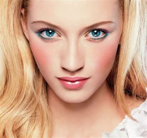 Makeup To Look Slim | Beauty Tips Info