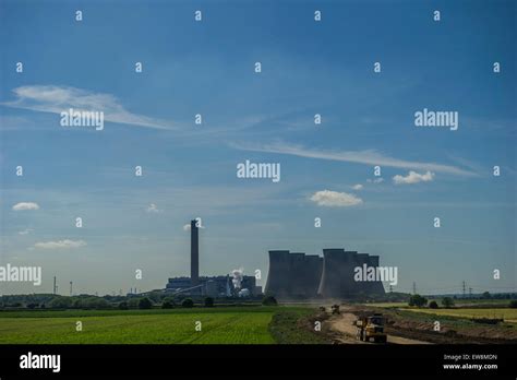 Eggborough power station hi-res stock photography and images - Alamy