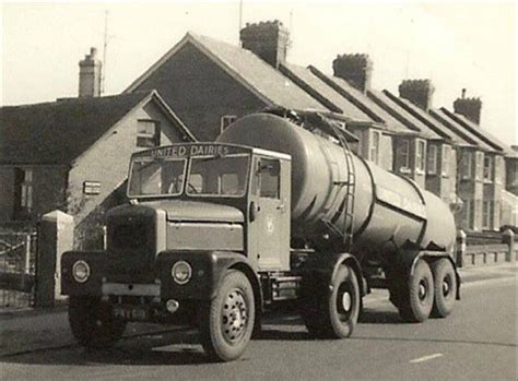 Scammell Tanker. | Old lorries, Old trucks, Classic trucks