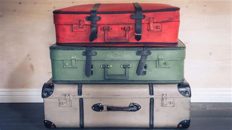 The Best and Worst Places to Keep Your Luggage at Home | Lifehacker