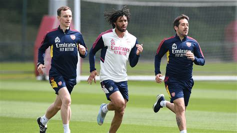 Elneny back running as he steps up his recovery | News | Arsenal.com