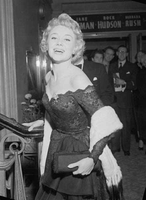 'Mary Poppins' Star Glynis Johns' Cause Of Death Revealed - Cirrkus News