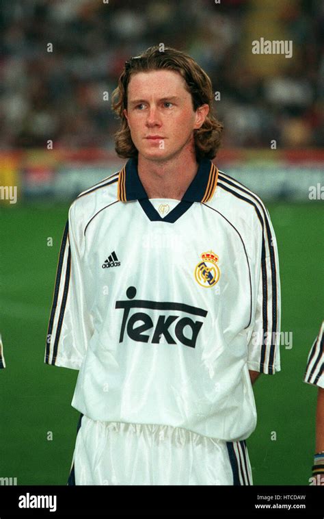 STEVE MCMANAMAN REAL MADRID 01 August 1999 Stock Photo - Alamy