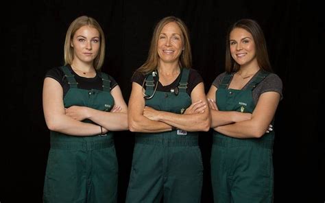 Dr. Oakley, Yukon Vet and her daughters on how they help animals while ...