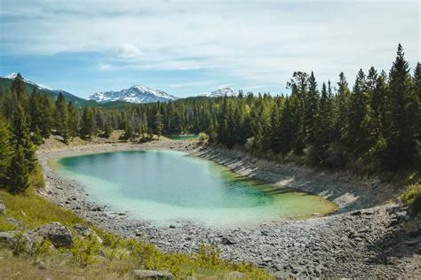 Hiking in Jasper National Park: 17 best hikes for all levels