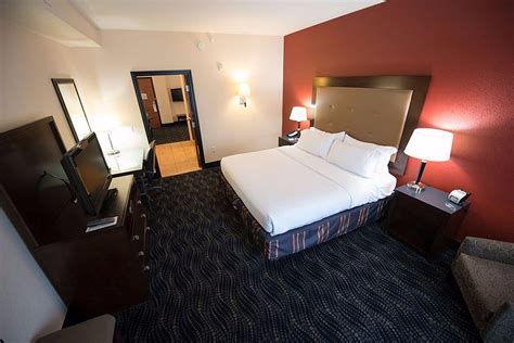 HOLIDAY INN HOTEL & SUITES GRAND JUNCTION-AIRPORT $80 ($̶1̶1̶4̶) - Updated 2021 Prices & Reviews ...