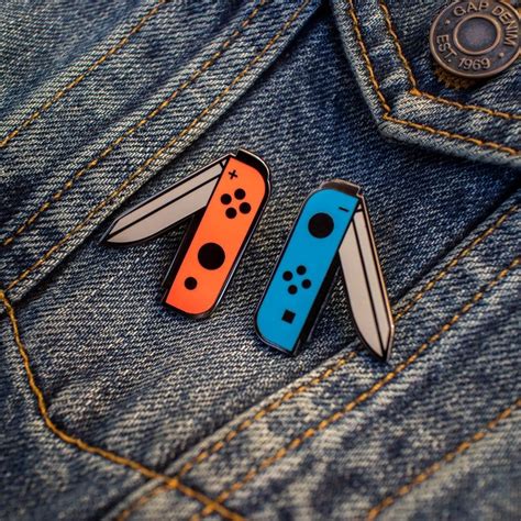 Nintendo Switchblade Pin (The Original) | Cute pins, Enamel pin ...