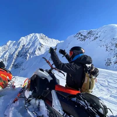 Northern Alaska Snowmobile Tour | Glacier City Tours