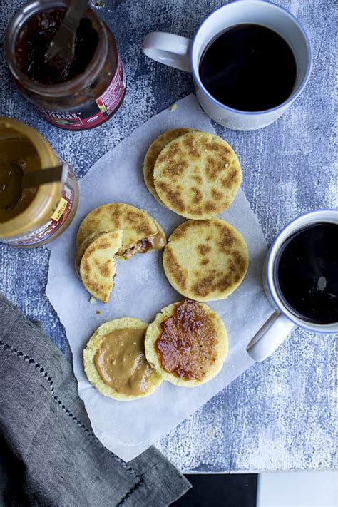 Moroccan Harcha (Semolina Flatbread Recipe) - Cook's Hideout