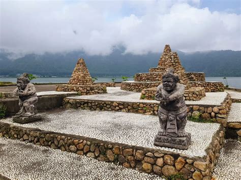 Ulun Danu Beratan Temple: A Must-Visit for History and Nature ...