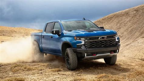 2022 Chevy Silverado Debuts With New Styling, Off-Road ZR2 Model
