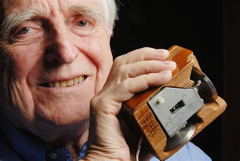 Short Biography of Douglas Carl Engelbart, the man who invented ...