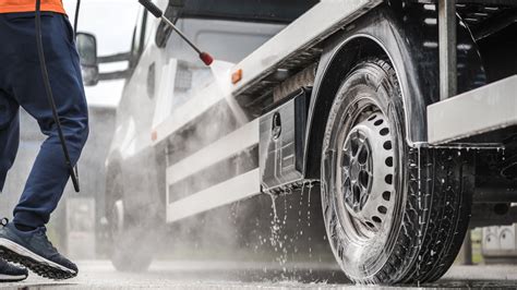 Mobile Truck Wash St. Louis | Expert Power Washing For Trucks and Fleets