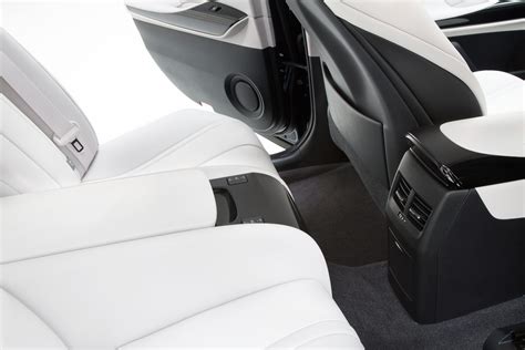 Mirai Interior (2015 - 2021) - Toyota Media Site