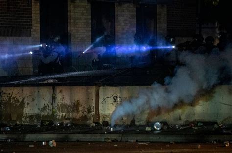 Photos: Riots erupt in Minneapolis, other cities over death of George ...