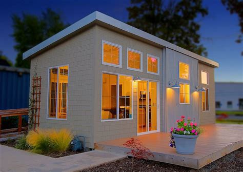 Northwest series: What can you do with 400 square feet? | Small prefab ...