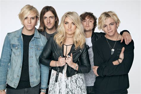 The R5 way: Touring teaches pop group plenty about music biz | Music | siouxcityjournal.com