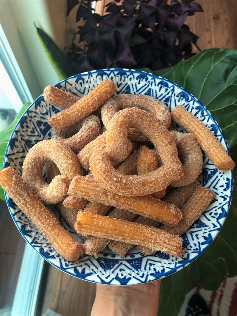 Easy Vegan Churros with Cinnamon Sugar Recipe| Meatless Monday - The ...