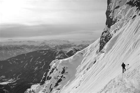 File:Ski mountaineering Hochkönig Austria.JPG - Wikimedia Commons