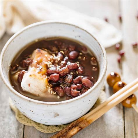 Red Bean Soup with Mochi -Oshiruko (Zenzai) お汁粉 - TasteNippon.com