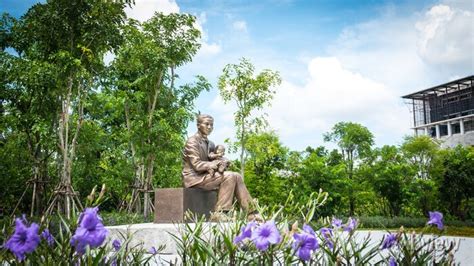 Monument of prince mahidol adulyadej at mahidol university , • wall stickers duck pond, siam ...