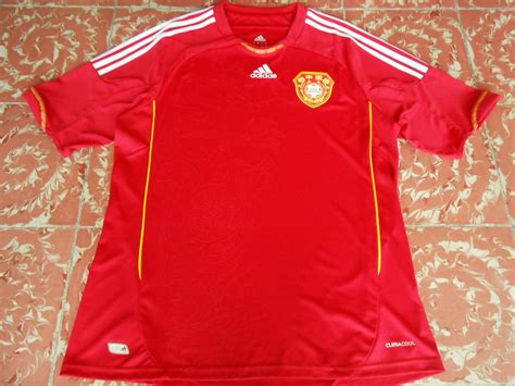 China Home football shirt 2012 - 2014.