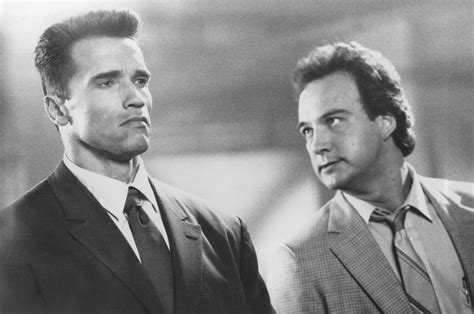 RED HEAT (1988) Arnold Schwarzenegger and James Belushi | Арнольд шварценеггер, Легенды