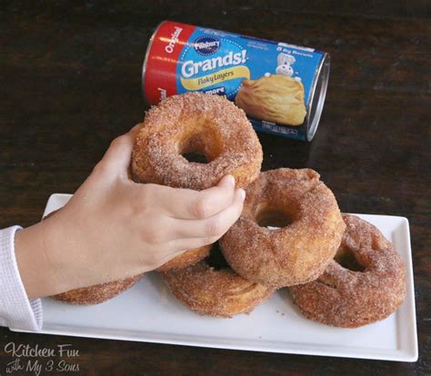 Easy Canned Biscuit Donuts....these cinnamon and sugar doughnuts are SO delicious and easy to ...