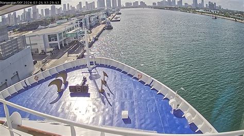 Webcam Norwegian Sky: Live at Sea - Webcam Galore