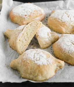 Beef trinchado with bread rolls – Cupcakes & Couscous