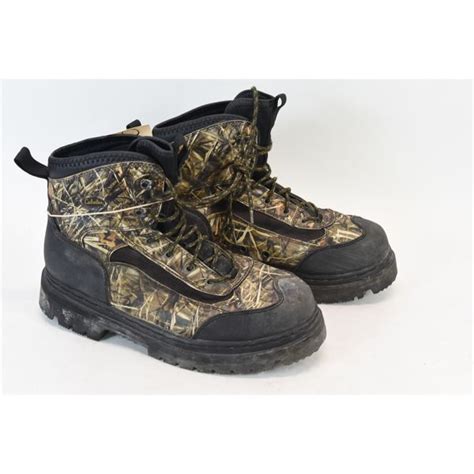 Cabela's Camo Wading Boots Size 13 - Landsborough Auctions