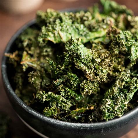 Crispy Baked Kale Chips - JoyFoodSunshine