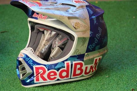 Red Bull Dirt Bike Helmet | Dirt bike helmets, Helmet, Dirt bike