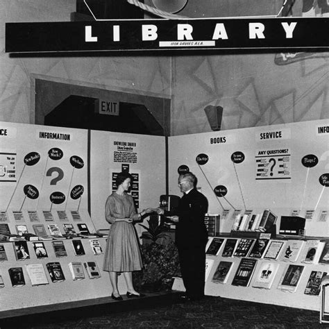 Conwy Libraries | History of Colwyn Bay Library